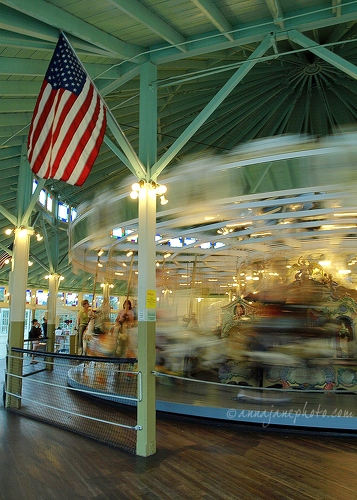 20090628-crescent-park-carousel.jpg