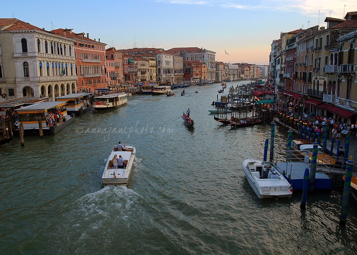 20100710-grand-canal-from-ponte-di-rialto.jpg