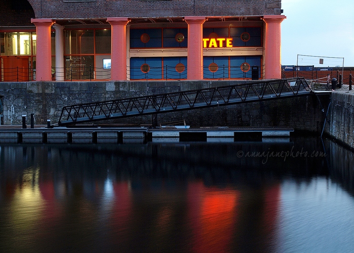 20110417-tate-liverpool-albert-dock.jpg