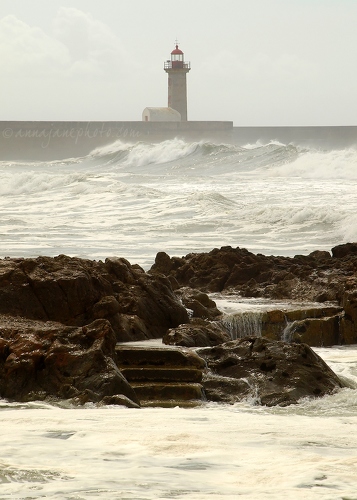 20110911-farol-de-felgueiras-waves.jpg