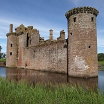 20120712-caerlaverock-castle.jpg