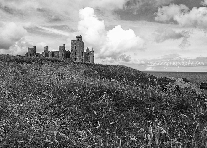 20120825-slains-castle-bw.jpg