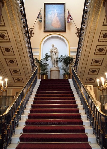 20120909-liverpool-town-hall-staircase.jpg