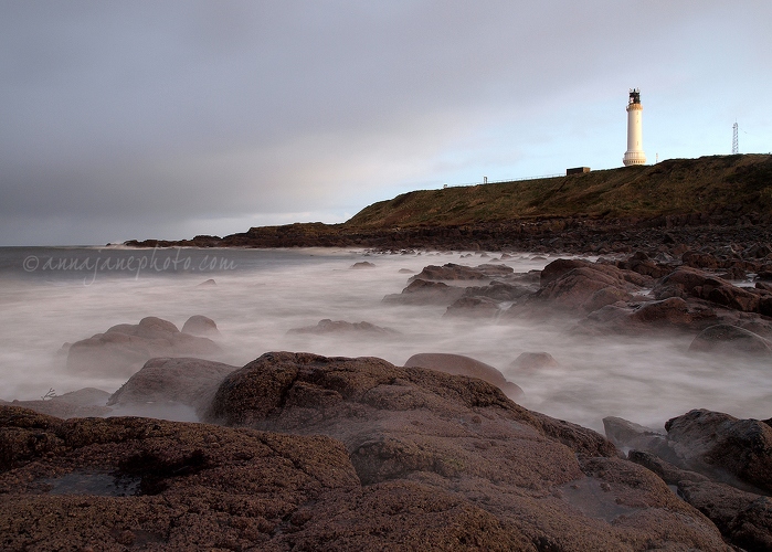 20121209-girdle-ness-lighthouse.jpg