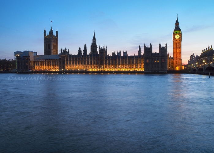 20150413-houses-of-parliament-at-dusk.jpg