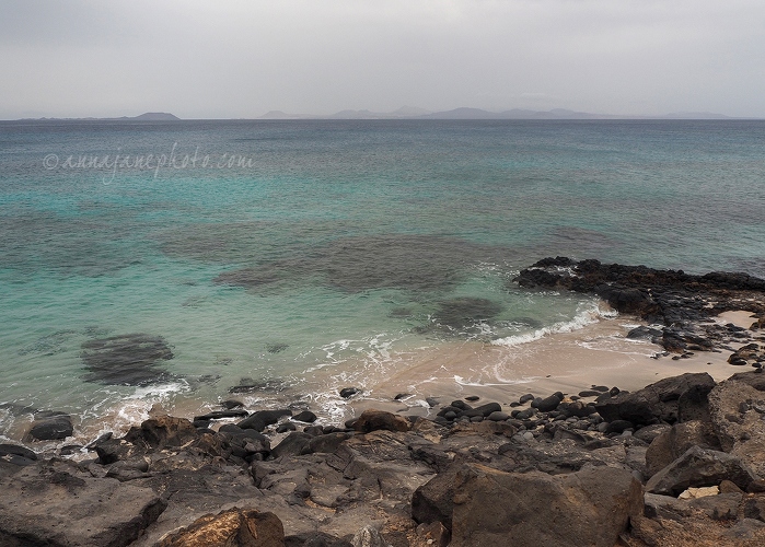 20160730-lanzarote-coast-and-fuerteventura.jpg