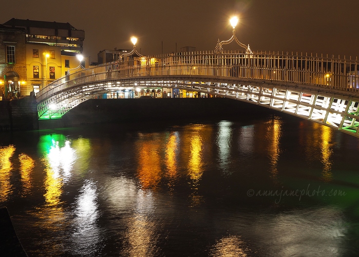 20151215-hapenny-bridge-dublin.jpg