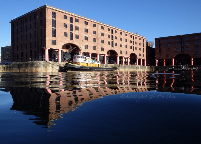 20170204-albert-dock-reflections.jpg