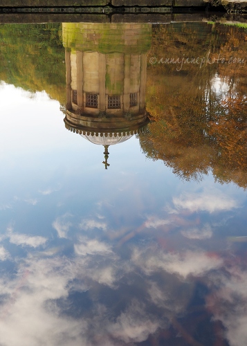 20171025-huskisson-monument-reflection-1.jpg