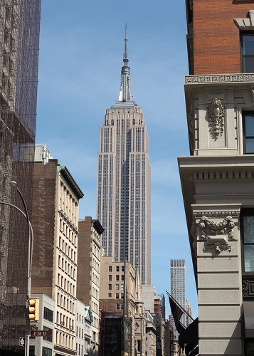 20190407-empire-state-building-5th-ave.jpg