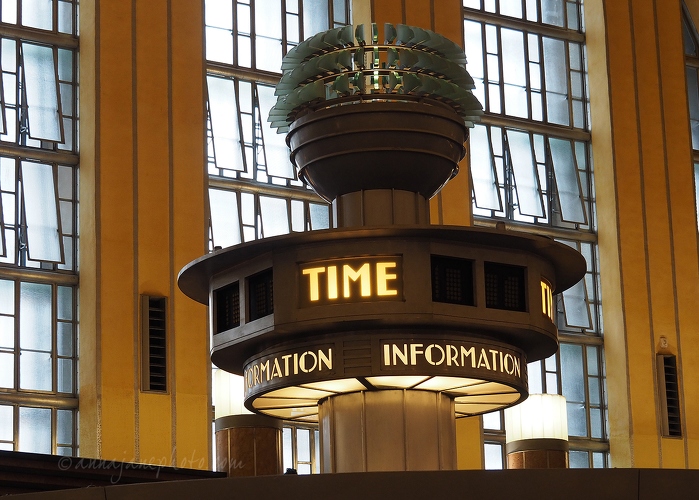 20191227-cincinnati-union-terminal-time.jpg