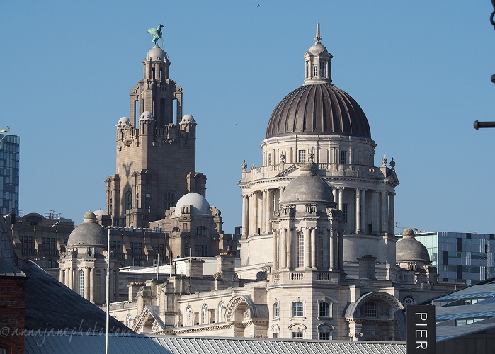 20200327-liverpool-pier-head.jpg