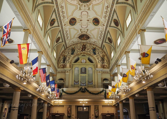 20250114-st-louis-cathedral-interior.jpg